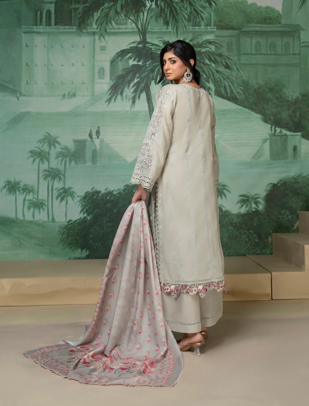 MU-08 Munira Brand PREMIUM LAWN