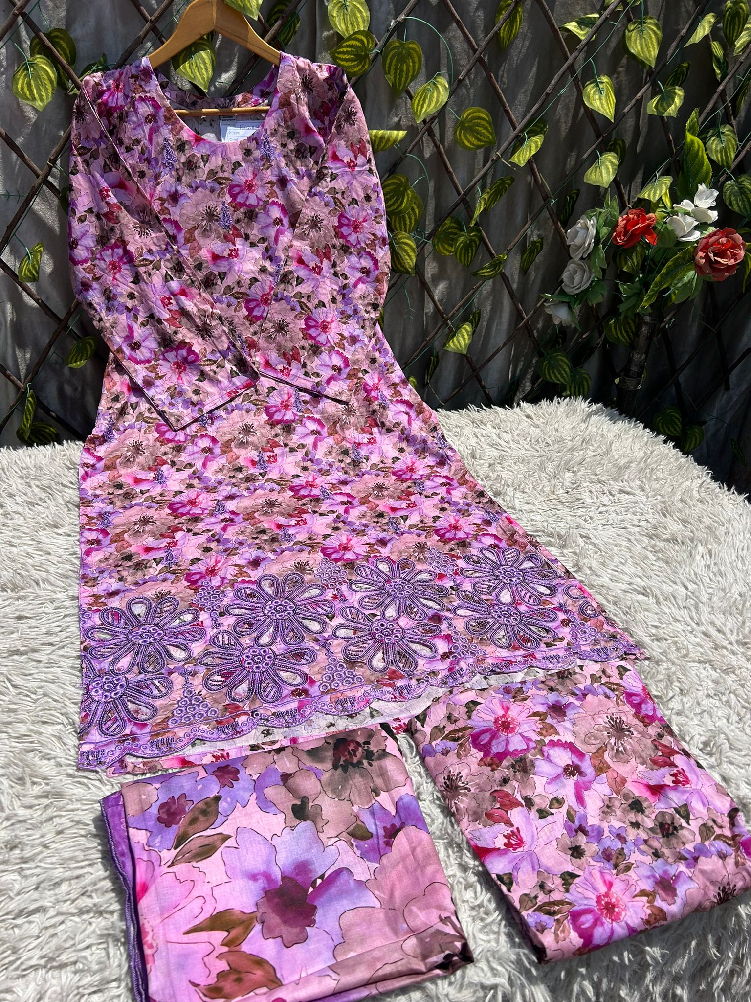 L-01 Lawn Suits