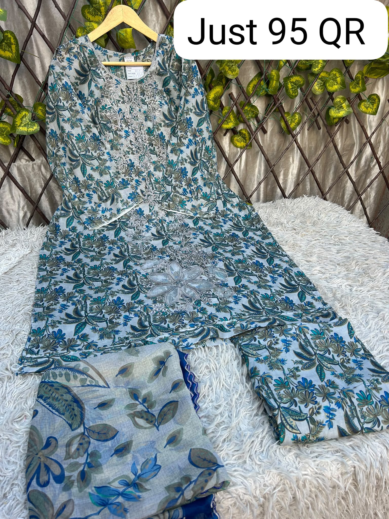 L-143 Lawn Suits