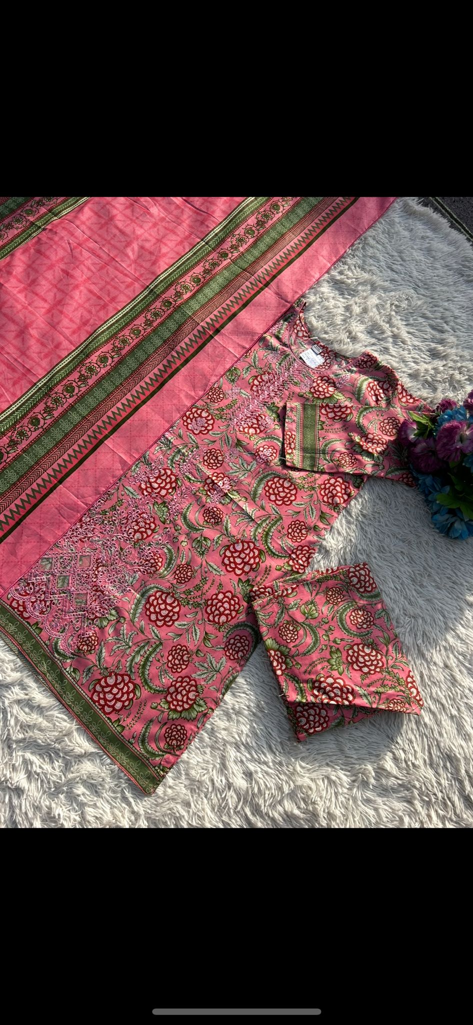L-04 Lawn Suits