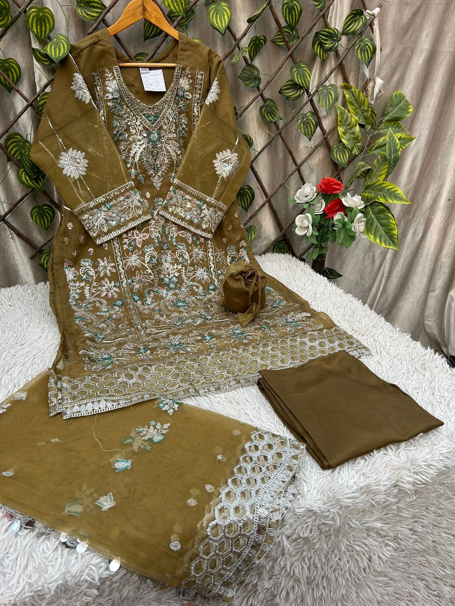 Ai-02 Organza Party Wear